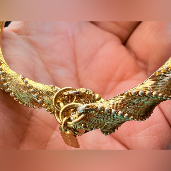 Vintage Monet textured gold bangle bracelet 1960-1970s - Picture 6 of 14
